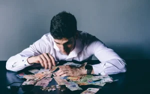 Bahçeşehir psikolog OKB belirtileri ve sürekli kontrol etme ihtiyacı